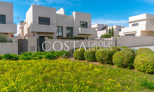 Resale - Apartments -
Orihuela - Orihuela Costa