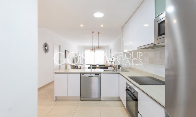 Resale - Apartments -
Orihuela - Villamartin