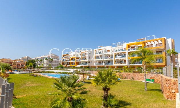 Resale - Apartments -
Orihuela - Villamartin