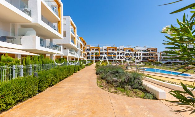 Resale - Apartments -
Orihuela - Villamartin