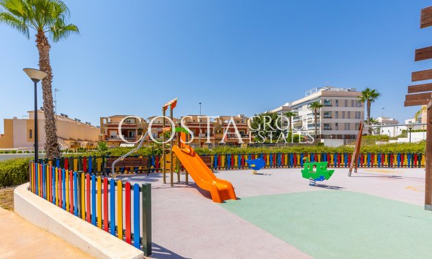 Resale - Apartments -
Orihuela - Villamartin