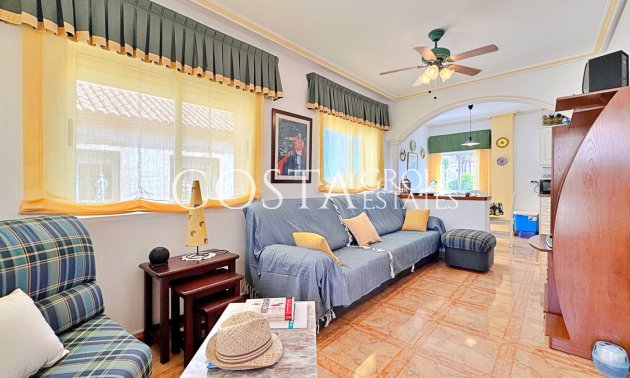 Resale - Apartments -
Orihuela - La Zenia