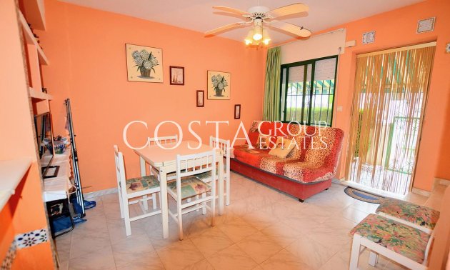 Resale - Villa -
Orihuela - Punta Prima