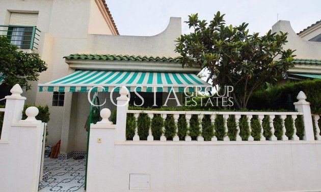 Resale - Villa -
Orihuela - Punta Prima
