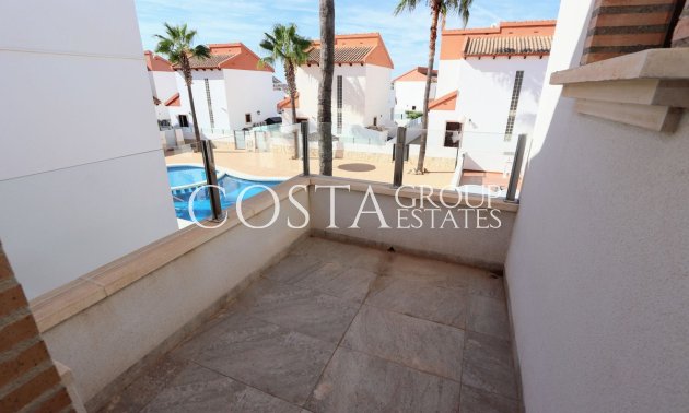 Resale - Villa -
Orihuela - Villamartin
