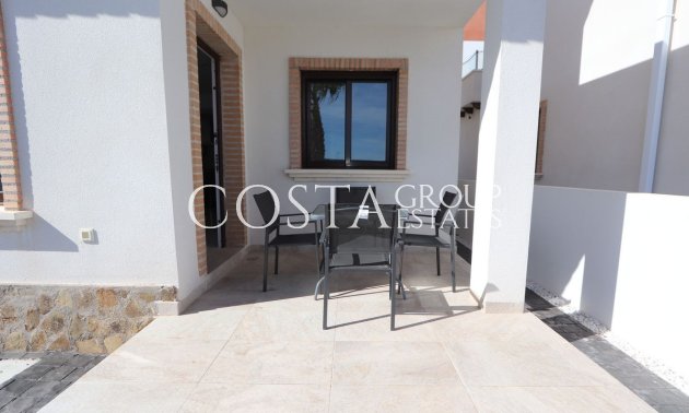 Resale - Villa -
Orihuela - Villamartin