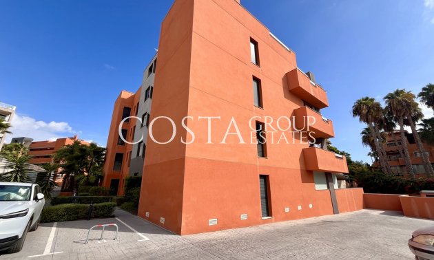 Resale - Apartments -
Orihuela - Villamartin