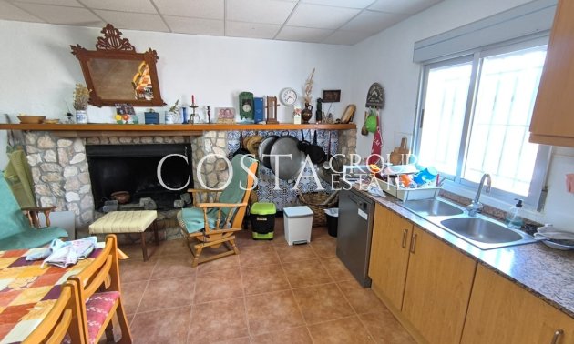 Resale - Villa -
Yecla - Yecla Centro