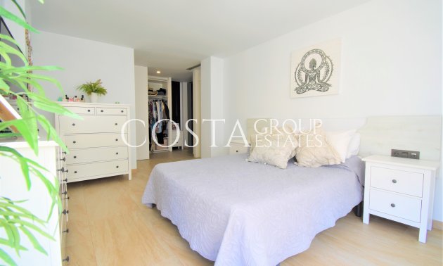 Resale - Villa -
Orihuela Costa - Villamartín