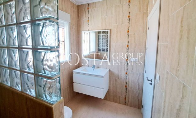 Herverkoop - Villa -
Catral - Catral - Country