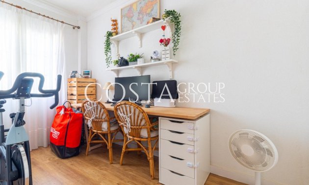 Resale - Apartments -
Torrevieja - La Veleta