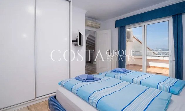 Resale - Villa -
Teulada - Moraira