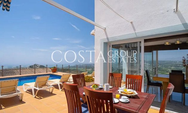 Resale - Villa -
Teulada - Moraira