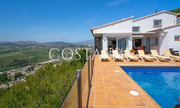 Resale - Villa -
Teulada - Moraira