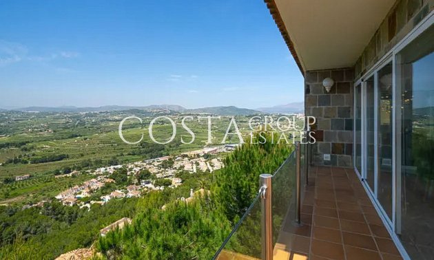 Resale - Villa -
Teulada - Moraira