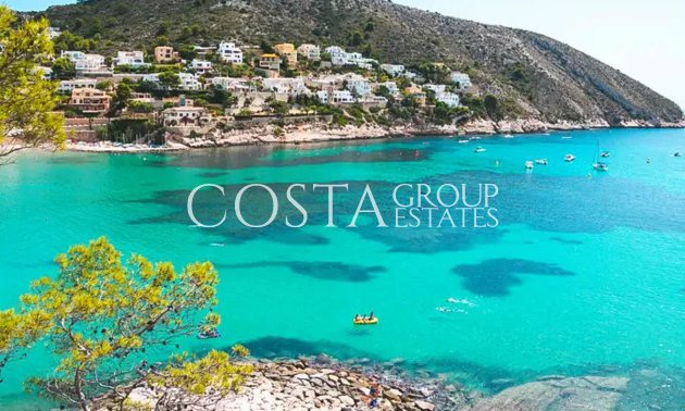 Resale - Villa -
Teulada - Moraira