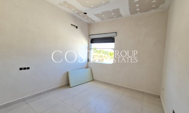 Resale - Villa -
Pinoso - Pinoso Centro