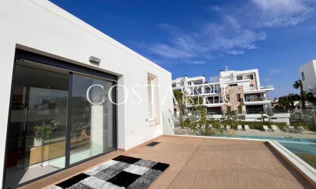 Resale - Villa -
Orihuela - Los Dolses