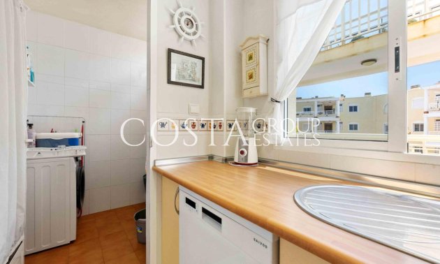 Resale - Apartments -
Orihuela - Campoamor