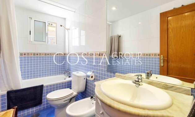 Resale - Apartments -
Orihuela - Campoamor