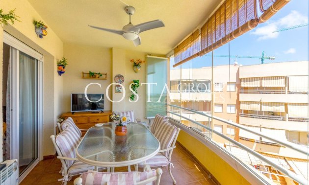 Resale - Apartments -
Orihuela - Campoamor