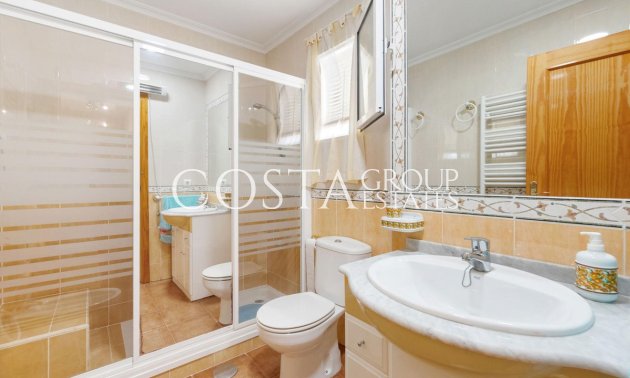 Resale - Apartments -
Orihuela - Campoamor