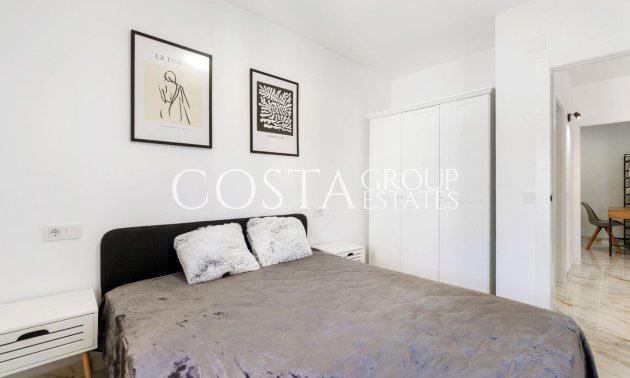 Resale - Villa -
Torrevieja - El Chaparral