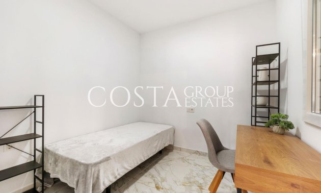 Resale - Villa -
Torrevieja - El Chaparral