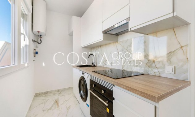 Resale - Villa -
Torrevieja - El Chaparral