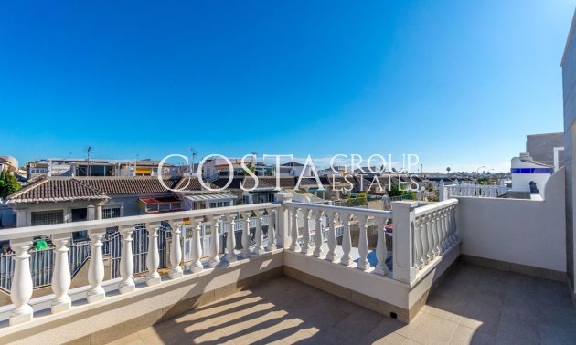 Resale - Villa -
Torrevieja - El Chaparral