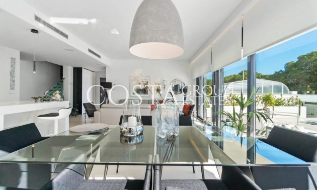 Resale - Villa -
Orihuela - Campoamor