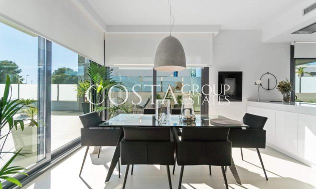 Resale - Villa -
Orihuela - Campoamor