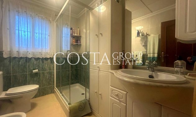 Resale - Villa -
Orihuela - Orihuela Costa