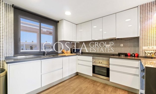 Resale - Apartments -
Orihuela - Campoamor