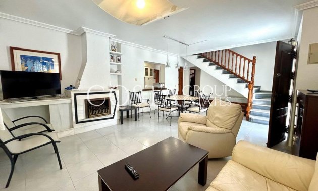 Resale - Villa -
Orihuela - La Zenia