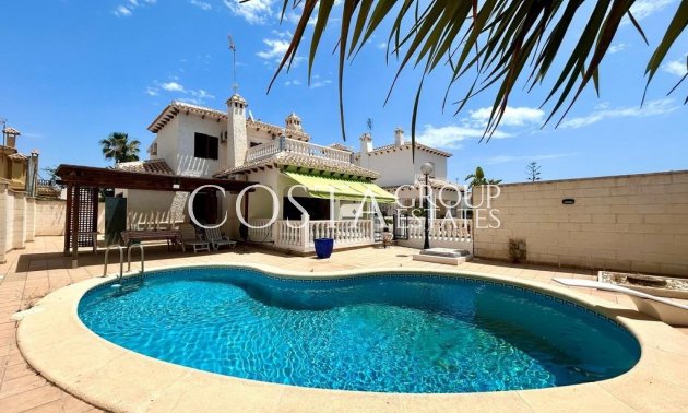 Resale - Villa -
Orihuela - La Zenia