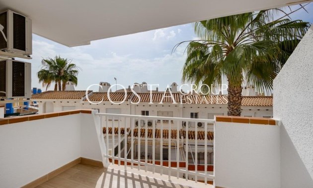 Resale - Apartments -
Orihuela - Campoamor