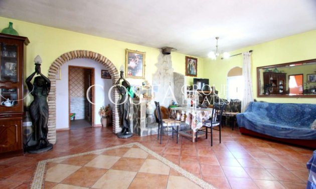 Wiederverkauf - Villa -
Albudeite