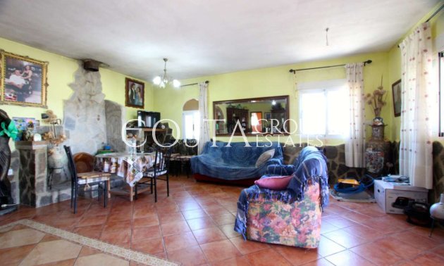 Wiederverkauf - Villa -
Albudeite