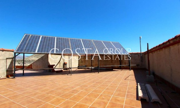 Wiederverkauf - Villa -
Albudeite