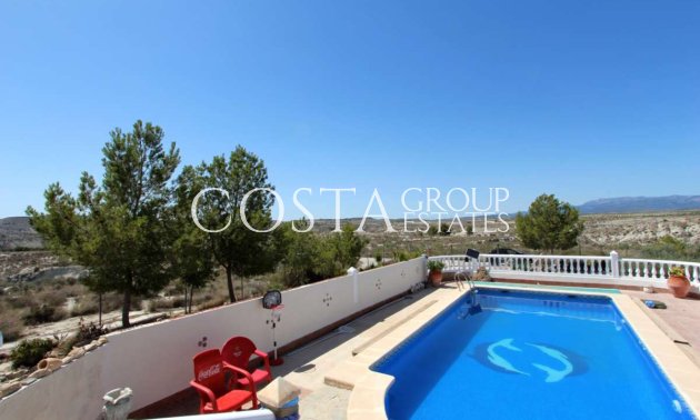 Wiederverkauf - Villa -
Albudeite