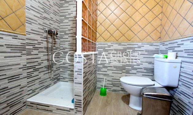 Wiederverkauf - Villa -
Albudeite