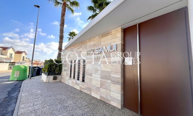 Resale - Villa -
Orihuela - Villamartin