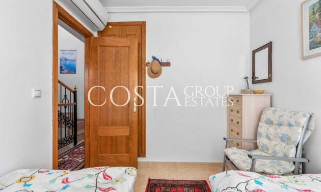 Resale - House -
Torrevieja - Torrevieja Centro