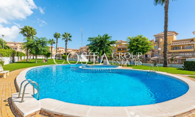 Resale - House -
Torrevieja - Torrevieja Centro