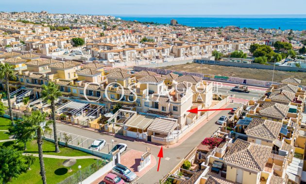 Resale - House -
Torrevieja - Torrevieja Centro