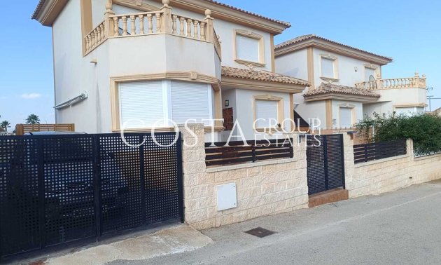 Resale - Villa -
Fortuna - El Reloj