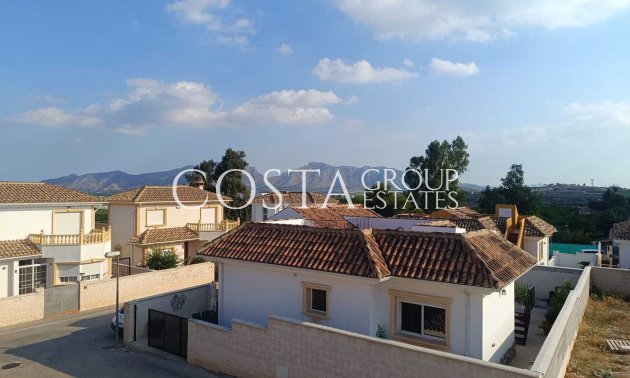 Resale - Villa -
Fortuna - El Reloj