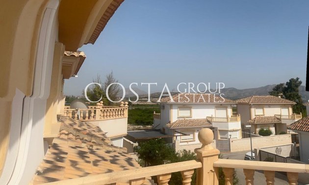 Resale - Villa -
Fortuna - El Reloj