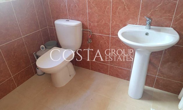 Resale - Villa -
Fortuna - El Reloj